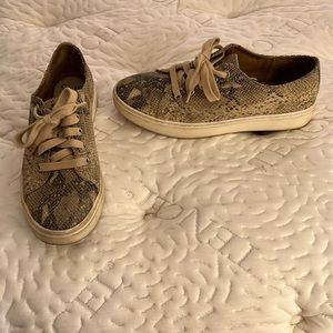 Sofft Snakeskin Sneakers-7.5
